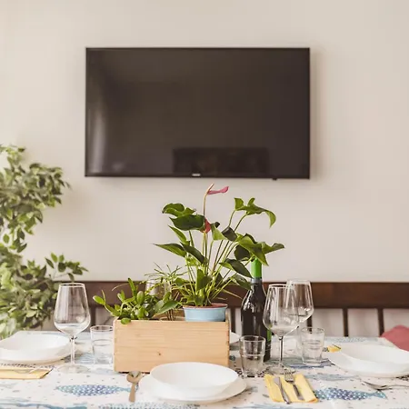 Casa Zoe 2 דירה *